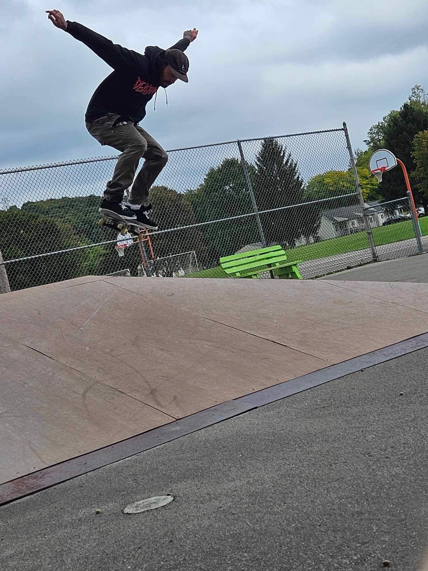 Sean Carcaise skating